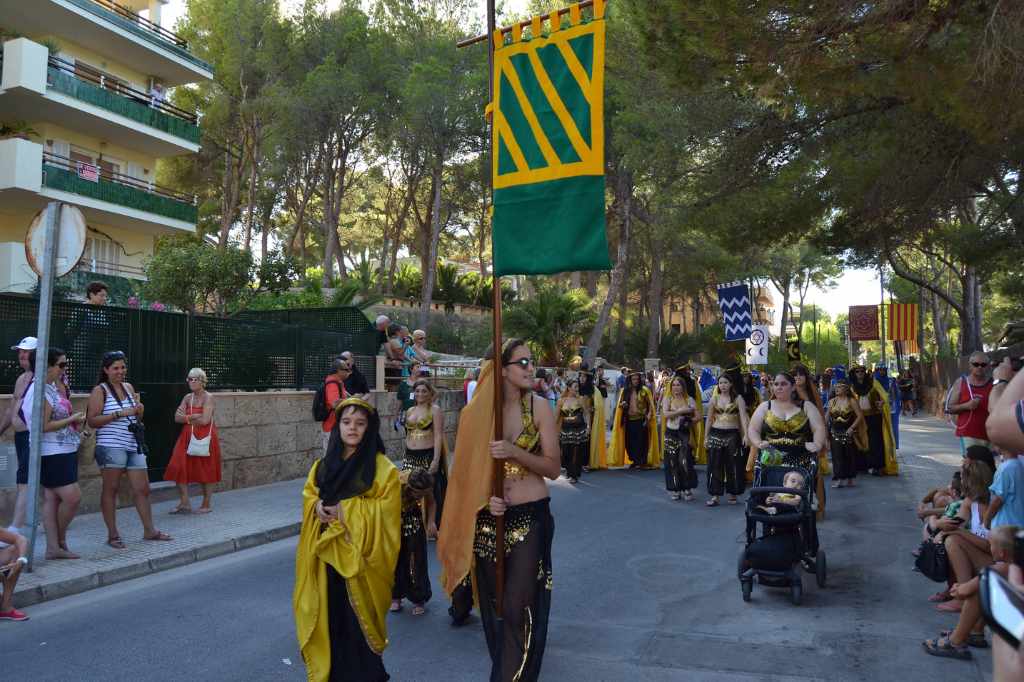 Das ganze Jahr über bereiten sich die Einwohner von Santa Ponsa auf die Parade vor 