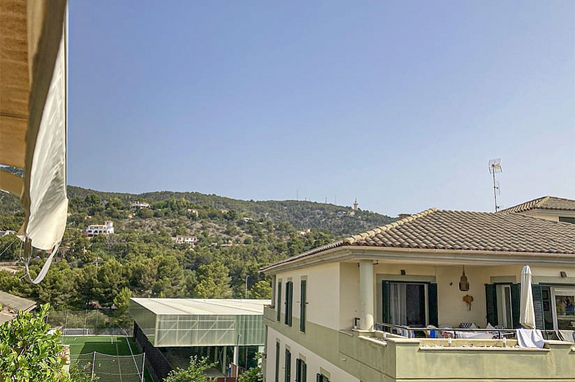 Helle, moderne Wohnung in einer prestigeträchtigen Anlage mit Garten und Swimmingpool in San Agusti
