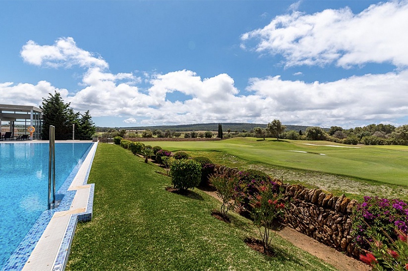 Neue Villa mit Garten in einer Residenz in der Nähe von Golfplätzen in Santa Ponsa