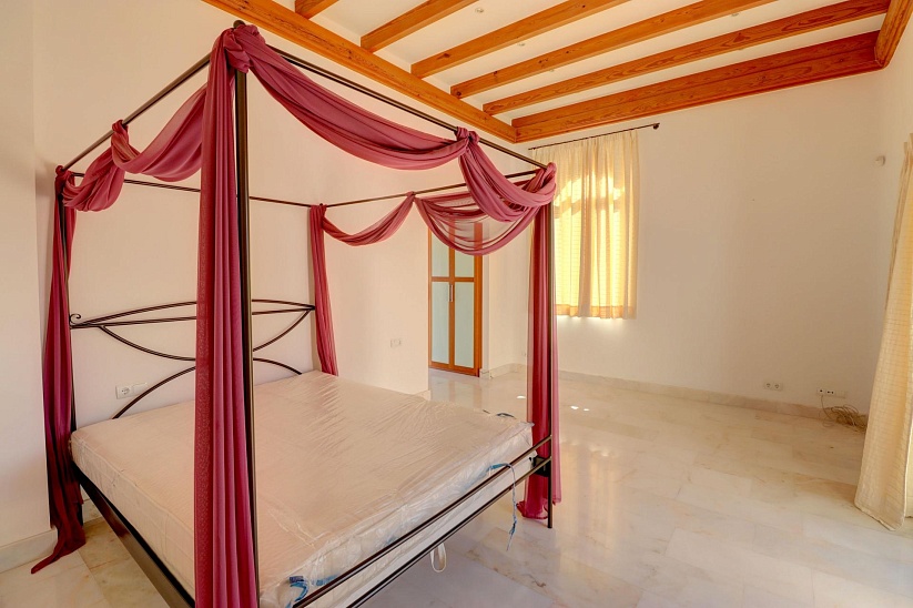 4 Schlafzimmer villa in Santa Ponsa