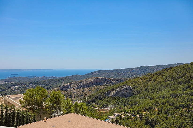 Luxusvilla mit fantastischem Blick auf die Bucht von Palma in Son Vida