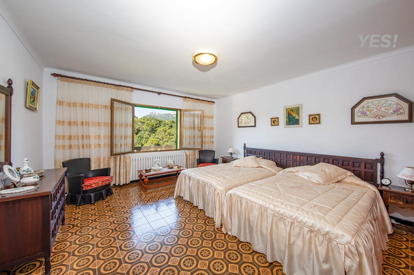 Schöne Villa mit Panoramablick auf die Berge in Escorca