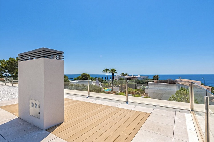 Fantastische neue Villa mit Meerblick in Sol de Mallorca