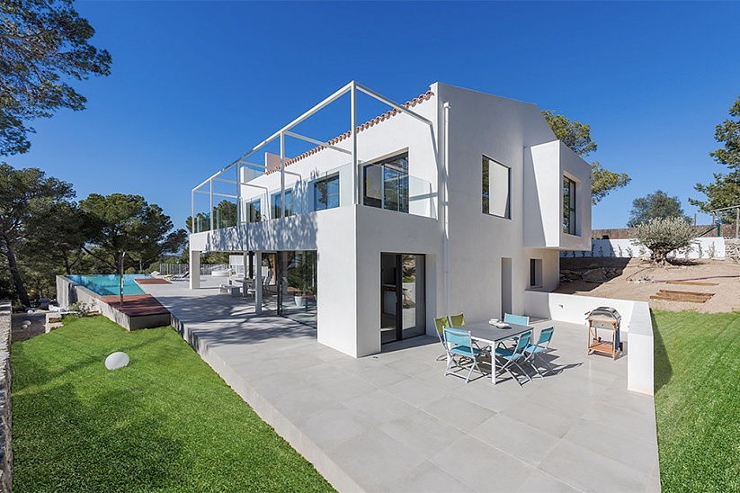 Wunderschöne neue Villa mit Meerblick in Alcudia