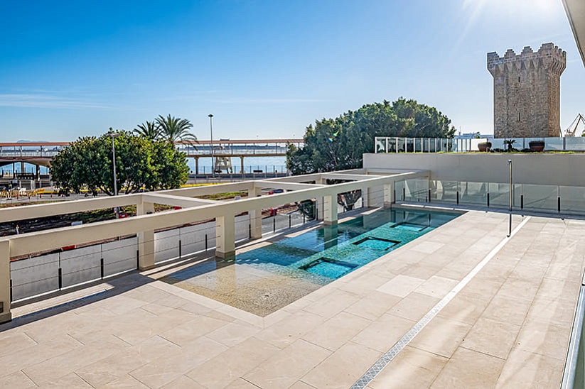 Luxuriöses Penthouse mit Panoramablick auf das Meer in einer Luxusanlage am Paseo Maritimo, Palma