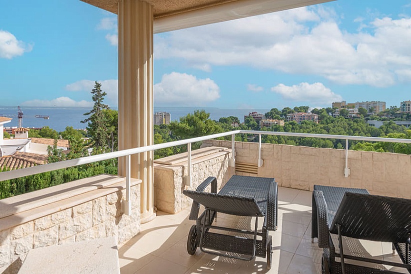 Wunderschöne Villa mit fantastischem Blick auf das Meer und den Golfplatz in Cas Catala