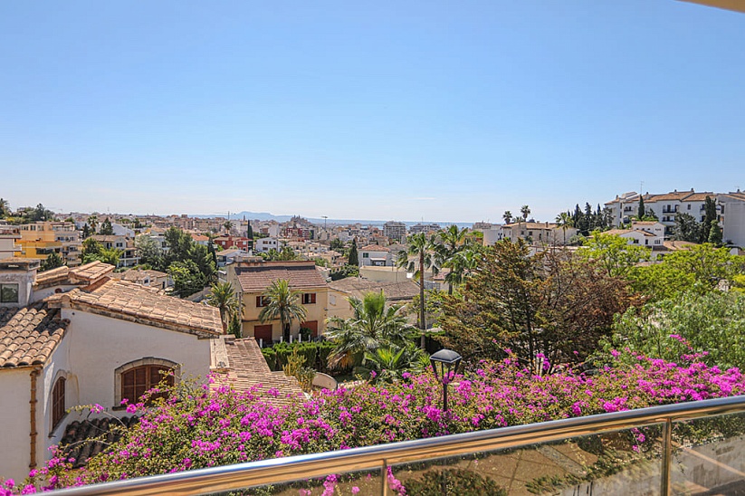 Villa mit Blick auf die Kathedrale in einer prestigeträchtigen Gegend in Palma
