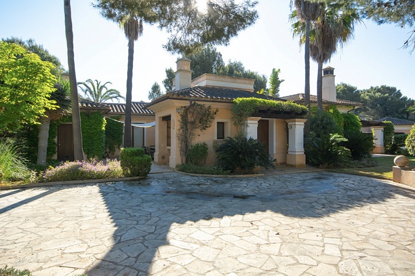 Elegante Villa in einer prestigeträchtigen Gegend in Nova Santa Ponsa