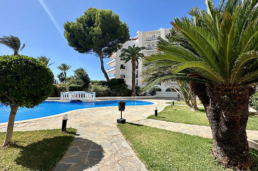 Apartment mit direktem Zugang zum Hauptstrand in Santa Ponsa