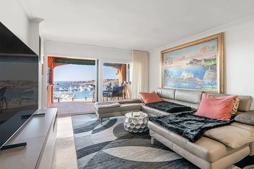 Apartment mit Panoramablick auf das Meer in Port Adriano, El Toro