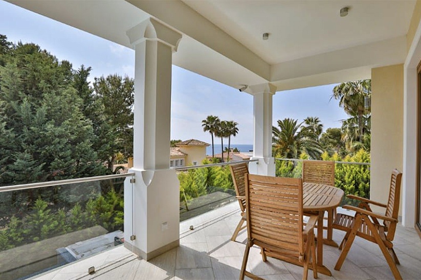 Schöne moderne Villa mit Meerblick in Nova Santa Ponsa