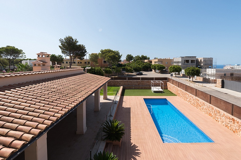 Schöne Villa mit Garten und Pool in einer ruhigen Gegend in Maioris