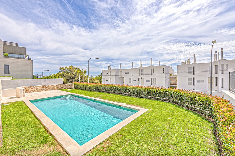 Neue moderne Wohnung mit Meerblick in Bonanova, Palma