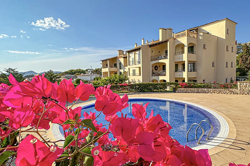 Wohnung im Erdgeschoss in einer exklusiven Residenz in Nova Santa Ponsa