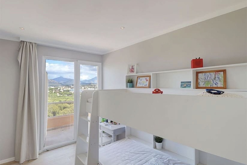 Renovierte Wohnung mit Meerblick in Santa Ponsa