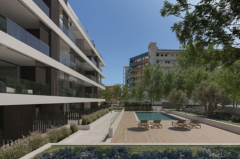 Neu gebautes Apartment mit Garten in einer Luxusanlage in Cala Mayor