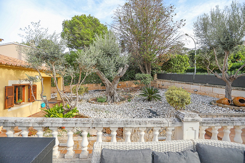 Gemütliche Villa mit Garten und Pool in prestigeträchtiger Lage in Santa Ponsa