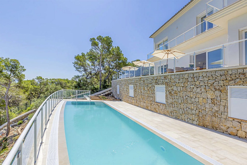 Villa mit privatem Zugang zum Meer, Palmanova