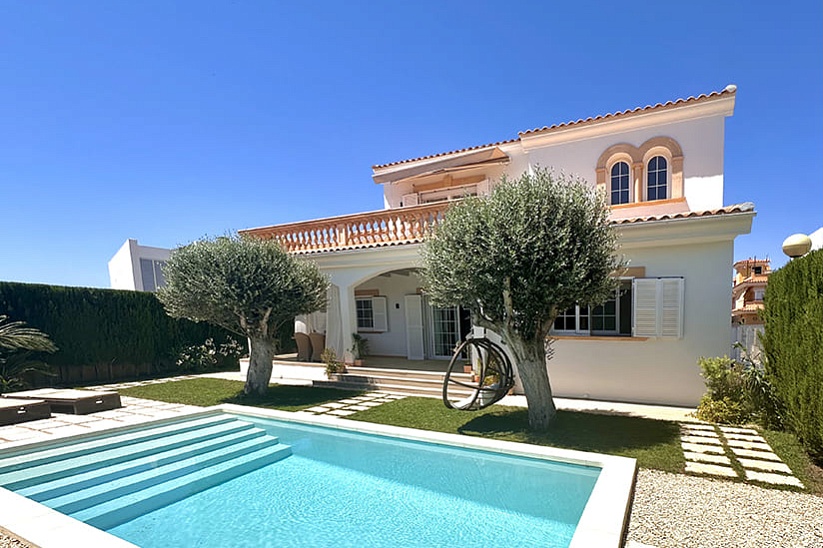 Atemberaubende Villa mit 4 Schlafzimmern und privatem Pool in Sa Torre, Llucmajor