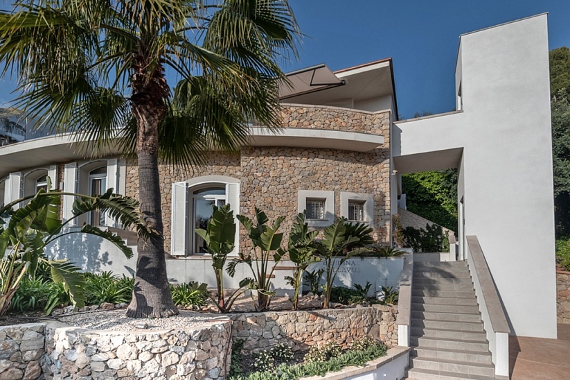 Herrliche Villa mit atemberaubender Aussicht in Bendinat