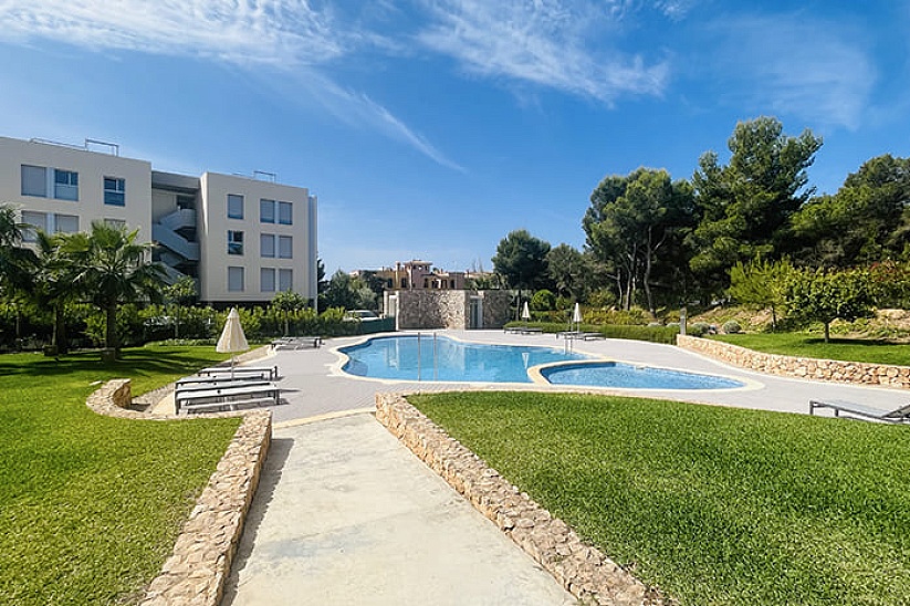 Ausgezeichnete moderne Wohnung in einer Luxusresidenz in Nova Santa Ponsa