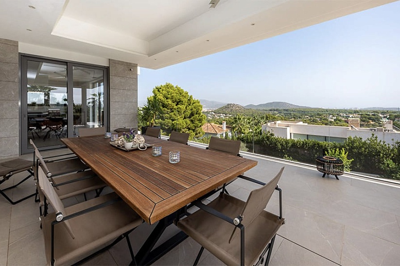 Neue Villa mit fantastischem Meerblick in Nova Santa Ponsa