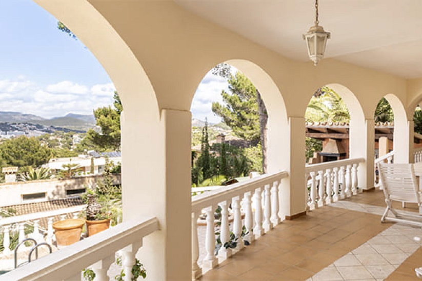 Traditionelle Villa mit Meerblick in Santa Ponsa