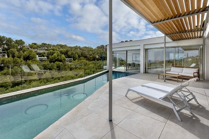 Fantastische neue moderne Villa mit Meerblick in Costa den Blanes