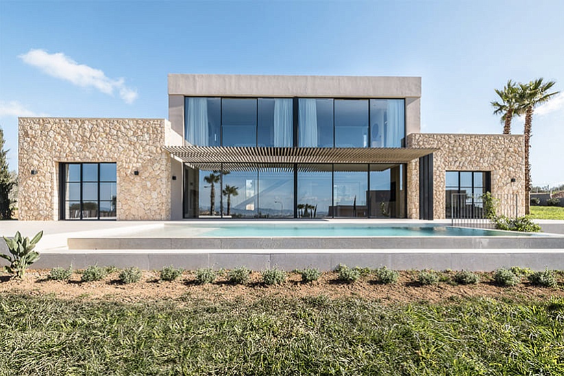 Neue Luxusvilla mit Blick auf die Bucht von Palma in Son Gual