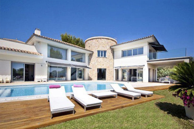 Luxusvilla mit Garten und Swimmingpool in prestigeträchtiger Lage in Santa Ponsa