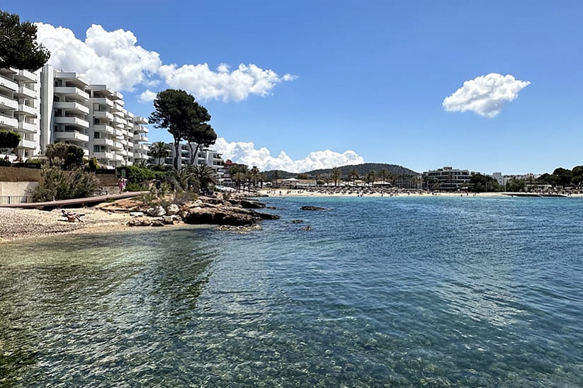 Komplett renovierte Wohnung mit Meerblick in Santa Ponsa