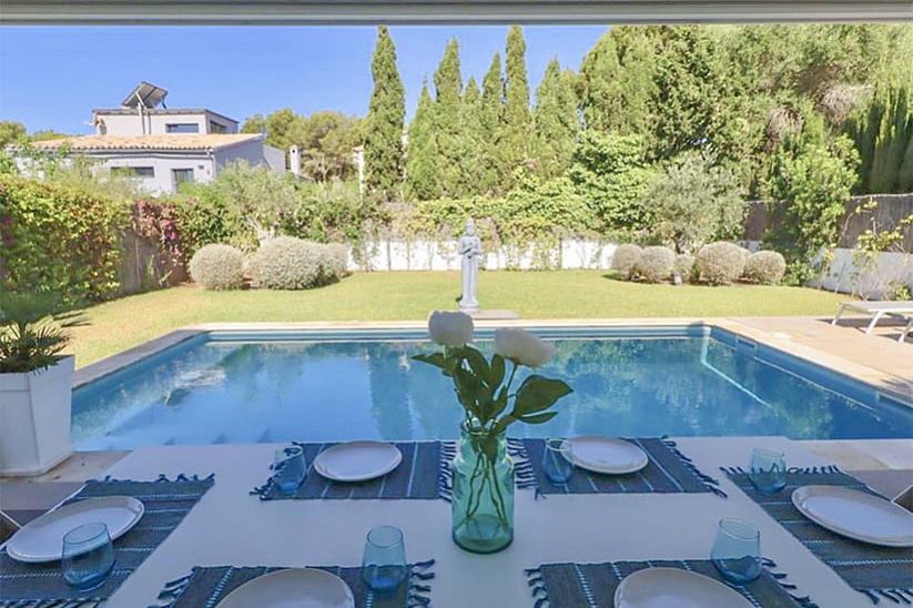 Exquisite Villa mit Garten und Pool in El Toro