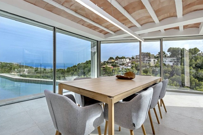 Fantastische neue moderne Villa mit Meerblick in Costa den Blanes