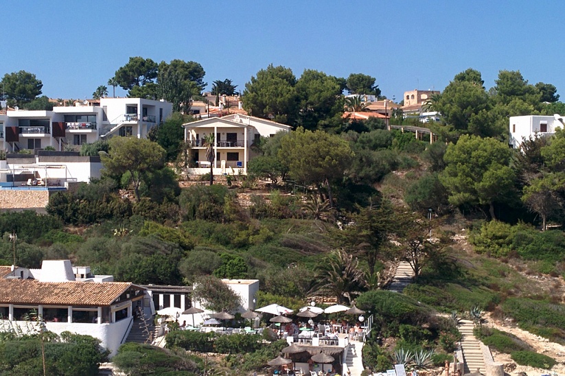 Villa mit Garten und Zugang zum Privatstrand in Porto Cristo