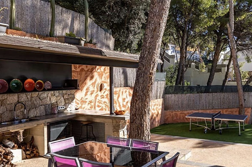 Moderne Villa mit Pool in grüner Umgebung in Costa de la Calma