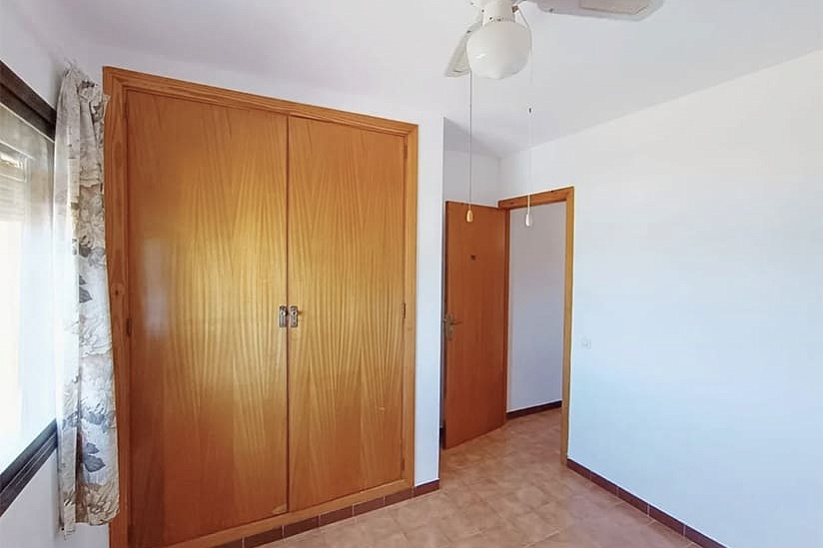 Apartment mit Meerblick zur Renovierung in Palmanova