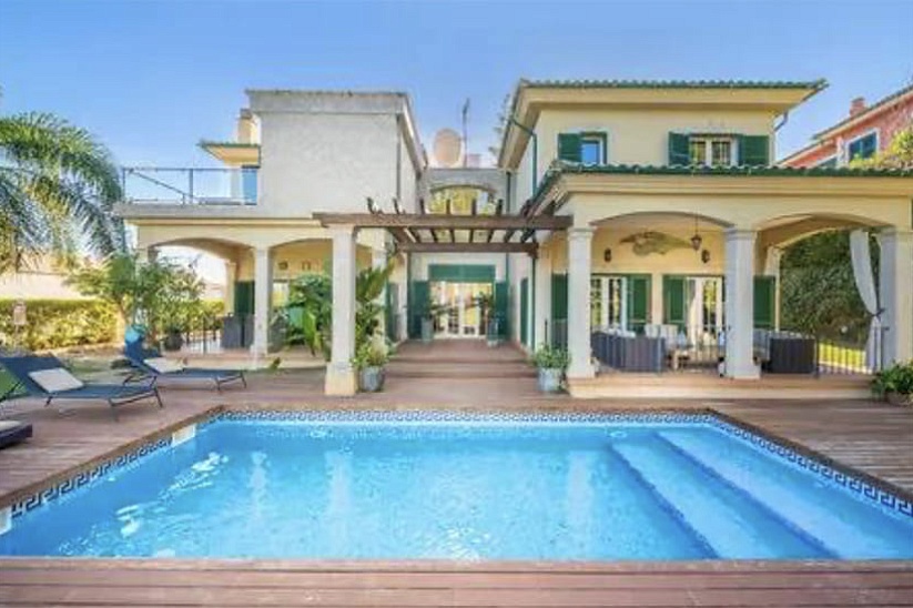 Wunderschöne Villa im eleganten Stil neben dem Golfclub in Cala Vinyas