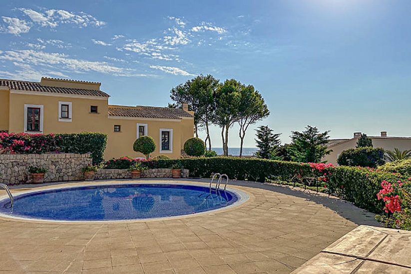 Wohnung im Erdgeschoss in einer exklusiven Residenz in Nova Santa Ponsa