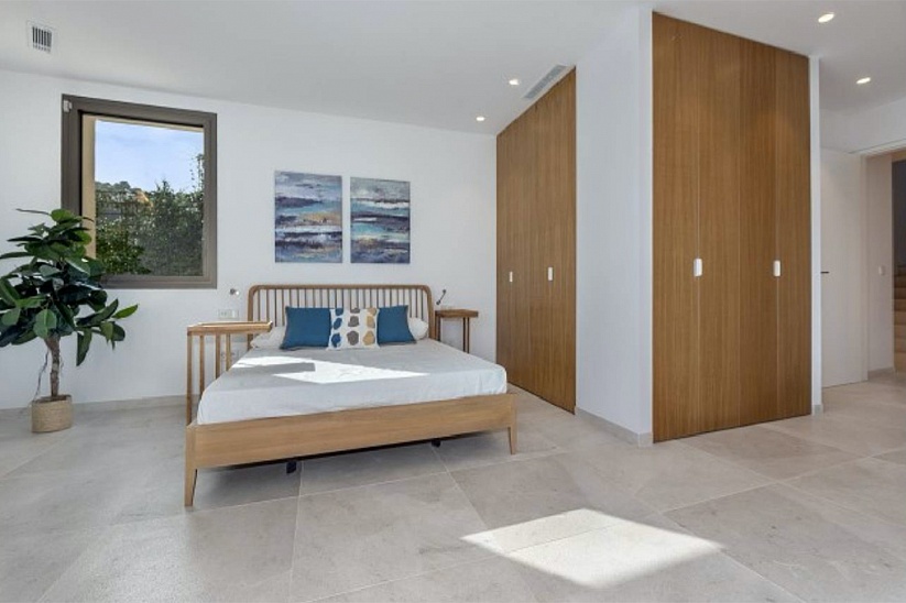 Fantastische neue moderne Villa mit Meerblick in Costa den Blanes