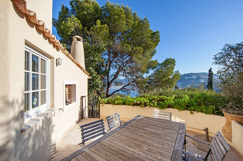 Luxuriöse mediterrane Villa mit Meerblick in Port Andratx
