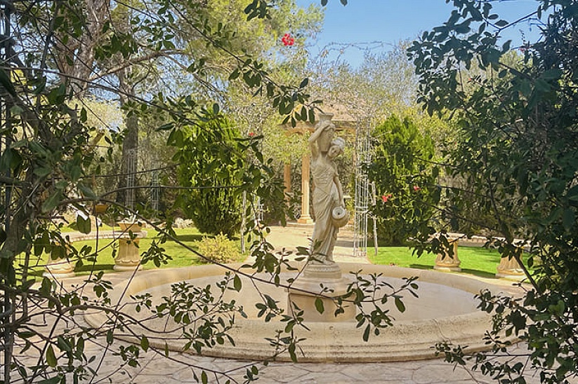 Elegantes Finca umgeben von wunderschöner Natur in der Nähe von Llucmajor