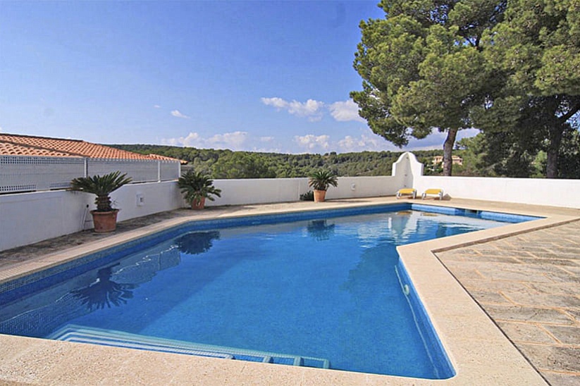 Villa mit teilweisem Meerblick in Sol de Mallorca