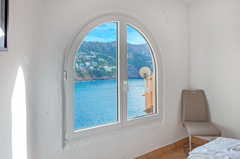 Wohnung zu verkaufen in Port Andratx (Mallorca). Panoramablick auf das Meer. Wohnfläche 104 m²