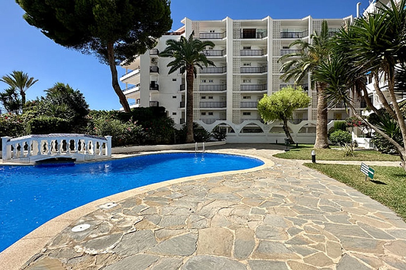 Apartment mit direktem Zugang zum Hauptstrand in Santa Ponsa