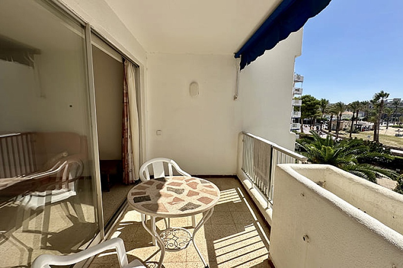 Apartment mit direktem Zugang zum Hauptstrand in Santa Ponsa