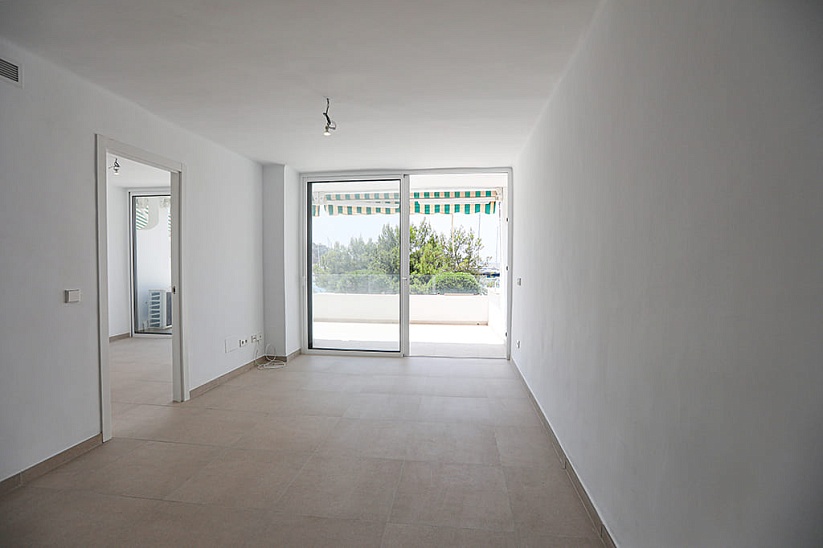 Apartment in Strandnähe mit Meerblick in Port Adriano, El Toro