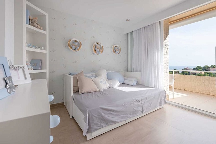 Wunderschöne Villa mit fantastischem Blick auf das Meer und den Golfplatz in Cas Catala