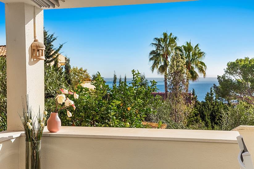 Erdgeschosswohnung mit Meerblick in Cas Catala