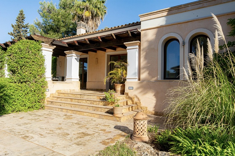 Elegante Villa in einer prestigeträchtigen Gegend in Nova Santa Ponsa