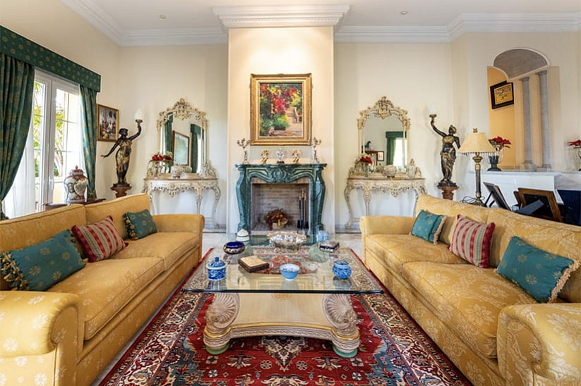 Luxuriöse klassische Villa mit Meerblick in Bendinat